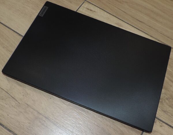 7 Lenovo V15 G2 ITL