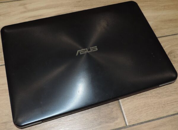 Asus A555LJ