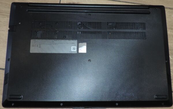8 Lenovo V15 G2 ITL